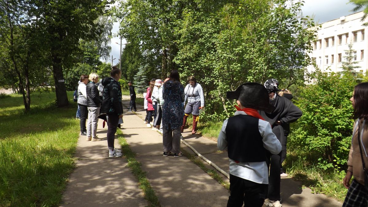 Сегодня специалисты районного Дома культуры провели – Закрытие лагерной смены.