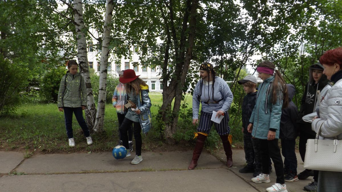 Сегодня специалисты районного Дома культуры провели – Закрытие лагерной смены.