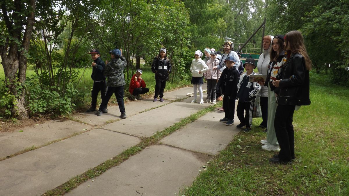 Сегодня специалисты районного Дома культуры провели – Закрытие лагерной смены.