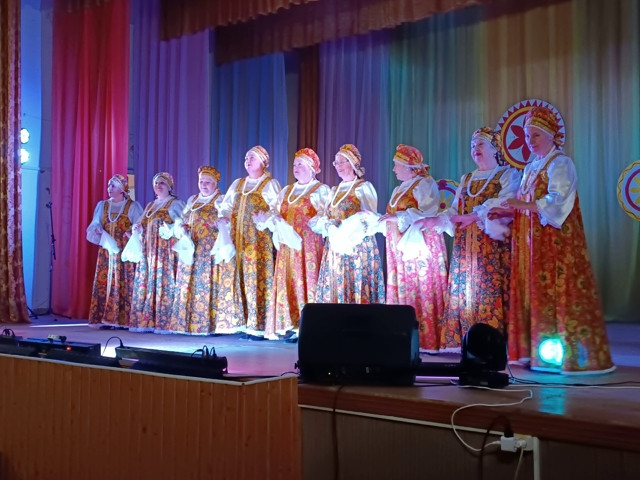 4 ноября в Гехневском ДК прошел гала-концерт участников фестиваля-конкурса "Спето в СССР".