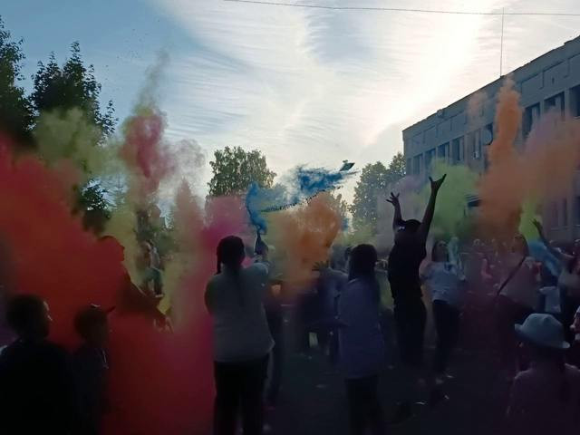 29 июня на площади Районного Дома культуры состоялись праздничные мероприятия к Дню молодёжи!